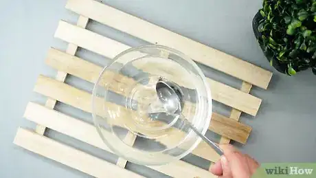 Imagen titulada Clean a Microwave Step 1