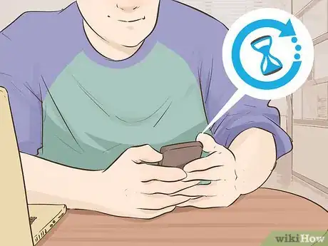 Imagen titulada Pretend You're Angry Over Text Step 1