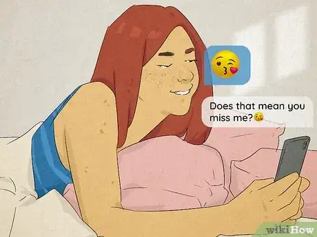 Imagen titulada What Emojis Will a Girl Use if She Likes You Step 8
