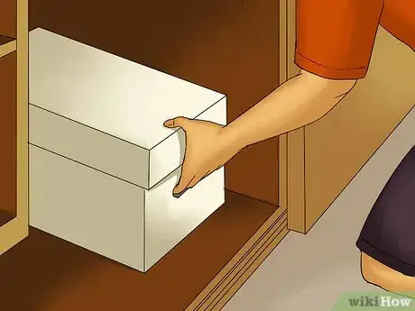 Imagen titulada Store Comic Books Step 10