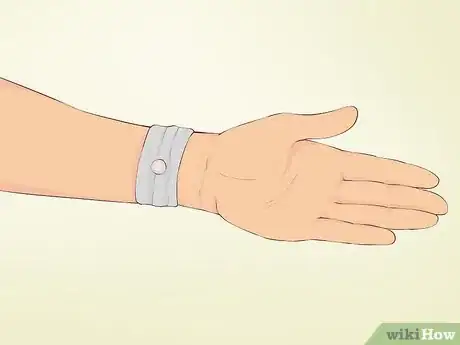 Imagen titulada Prevent Seasickness Step 5