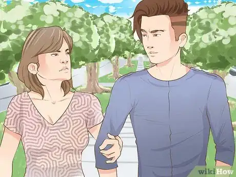 Imagen titulada Tell if Someone Fancies You Step 3