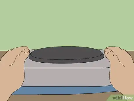 Imagen titulada Open a Mac Mini Step 2