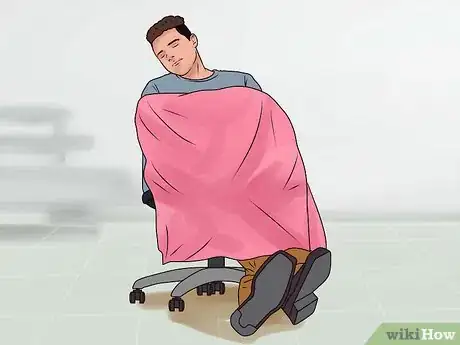 Imagen titulada Sleep While Sitting Up Step 6