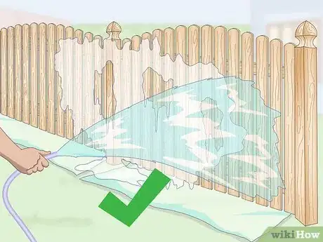 Imagen titulada Clean a Wood Fence Step 3