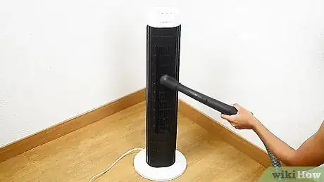 Imagen titulada Clean a Tower Fan Step 2