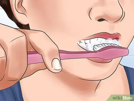 Imagen titulada Have a Healthy Tongue Step 1