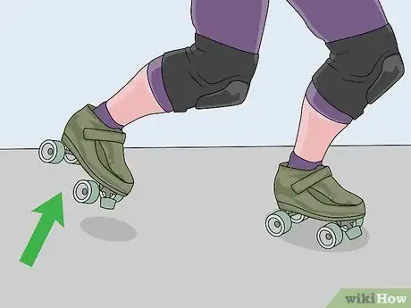 Imagen titulada Stop on Roller Skates Step 10