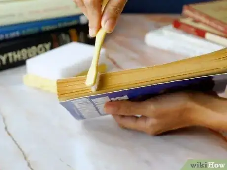 Imagen titulada Clean a Book Step 7