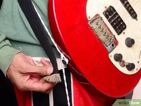 Imagen titulada Make a Custom Guitar Strap Step 10