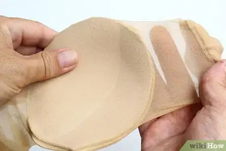 Imagen titulada Make Fake Breasts Step 8