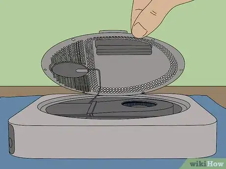 Imagen titulada Open a Mac Mini Step 5