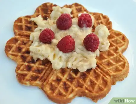 Imagen titulada Make Waffles with Pancake Mix Step 9