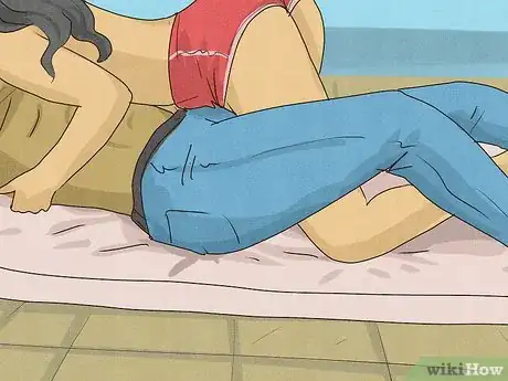 Imagen titulada Be Quiet in Bed Step 5