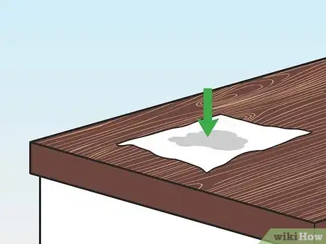 Imagen titulada Remove Oil from Wood Step 01