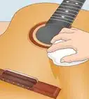 limpiar una guitarra
