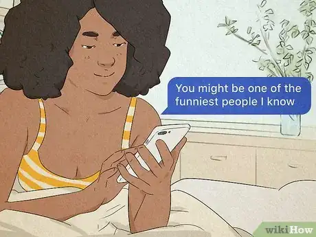 Imagen titulada Ask a Guy to Hang Out Through Texting Step 1
