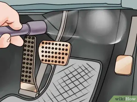Imagen titulada Find a Hidden Tracker on a Car Step 9