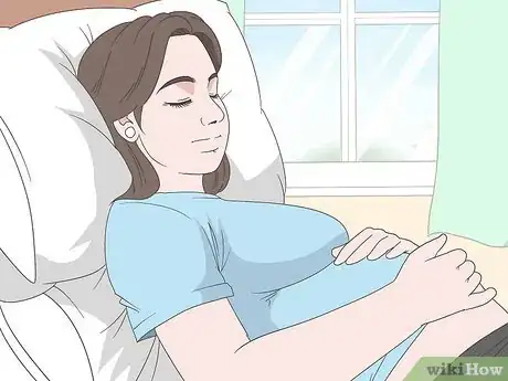 Imagen titulada Tell the Difference Between a Period and a Miscarriage Step 9