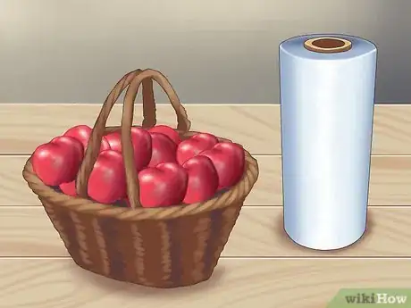 Imagen titulada Wrap a Gift Basket Step 1