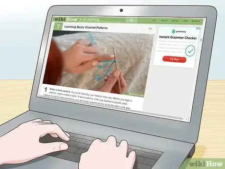 Imagen titulada Crochet a Bag Easily Step 1