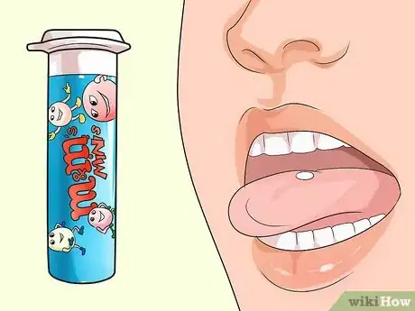 Imagen titulada Swallow a Pill Step 5