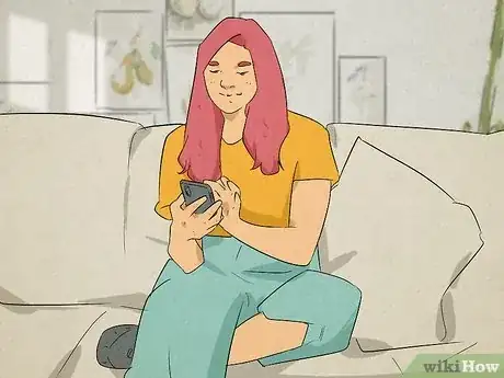 Imagen titulada Make My Boyfriend Feel Special Through Text Step 13