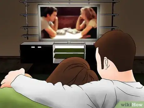 Imagen titulada Watch a Movie at Home with Your Girlfriend (Teens) Step 06