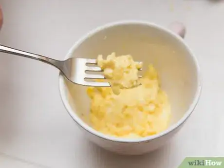 Imagen titulada Make Cheesy Scrambled Eggs Step 25