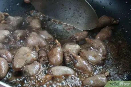 Imagen titulada Cook Chicken Heart Step 5