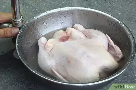 Imagen titulada Clean a Chicken Step 9