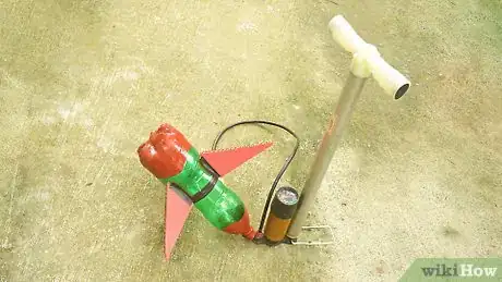 Imagen titulada Build a Bottle Rocket Step 22