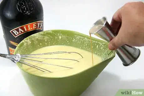Imagen titulada Make a Bailey's Cheesecake Step 5