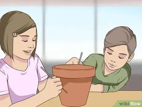 Imagen titulada Help Young Siblings Bond Step 2