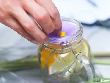 Imagen titulada Make Citronella Candles Step 16