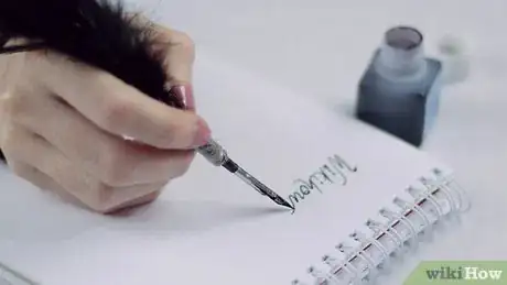 Imagen titulada Write With a Feather Quill Step 14