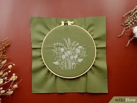Imagen titulada Embroider by Hand Step 8