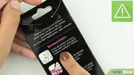 Imagen titulada Apply Nail Wraps Step 12