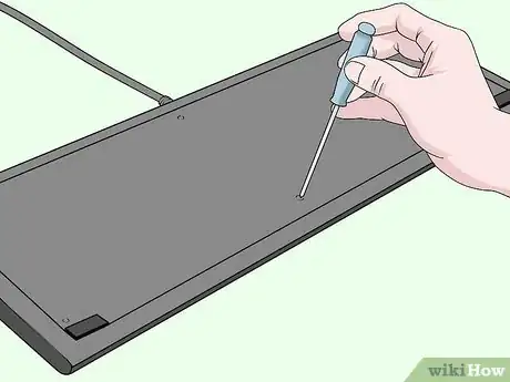 Imagen titulada Clean a Keyboard Step 15