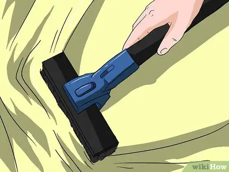 Imagen titulada Do Pest Control With a Vacuum Cleaner Step 3Bullet3