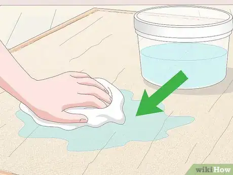 Imagen titulada Clean a Seagrass Rug Step 11