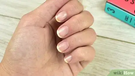 Imagen titulada Help Your Nails Recover After Acrylics Step 7