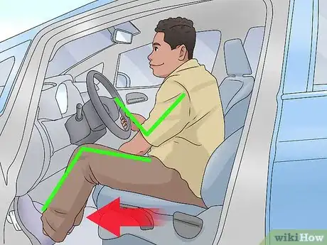 Imagen titulada Sit in a Car Without Back Pain Step 6
