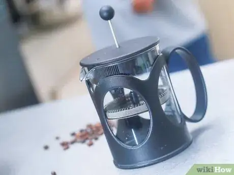 Imagen titulada Grind Coffee at Home Step 2