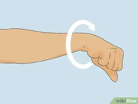 Imagen titulada Stretch Your Arms Step 10