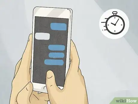Imagen titulada How Long to Wait for a Text Before Giving Up Step 3