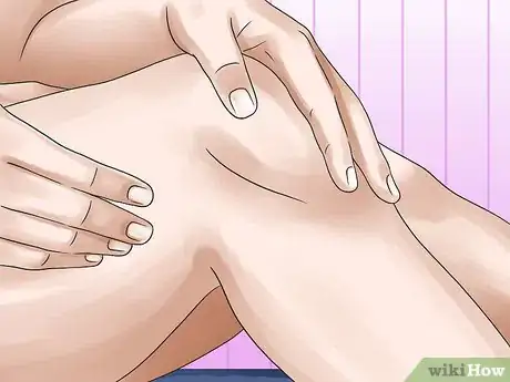 Imagen titulada Trim Leg Hair Using a Trimmer Step 10