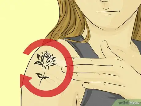 Imagen titulada Clean a New Tattoo Step 8