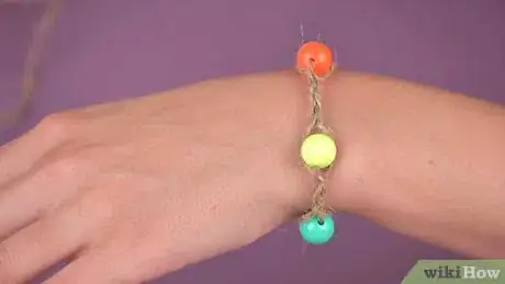 Imagen titulada Make Hemp Bracelets Step 18