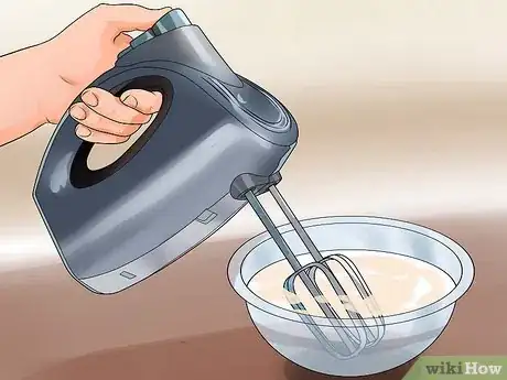 Imagen titulada Make a Black Forest Cake Step 12